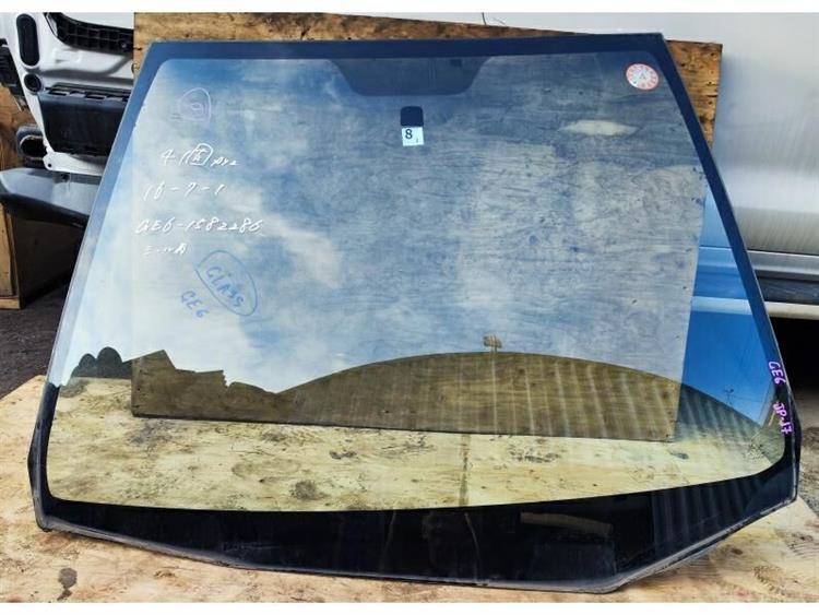 Лобовое стекло Хонда Фит в Миассе 255791